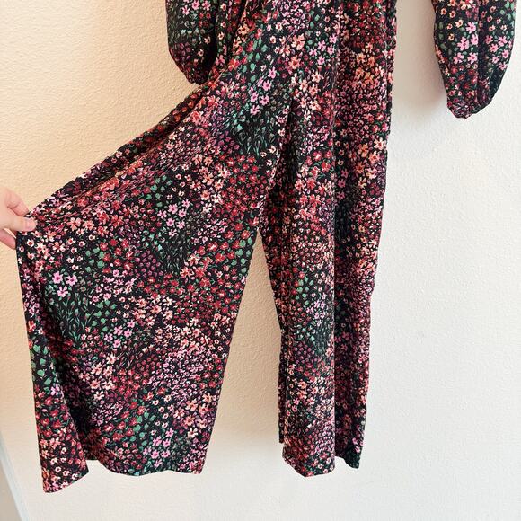 ZARA Black Floral Print Long Sleeve Wide Leg Jumpsuit Smocked Waist Size Small - Picture 4 of 6
